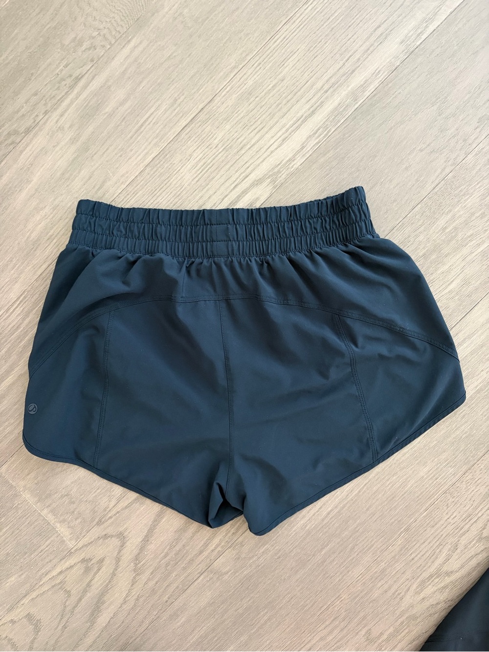 CRZ YOGA navy blue Running Size Small EUC Soft High Rise Lined
Short 3” - Picture 2 of 3